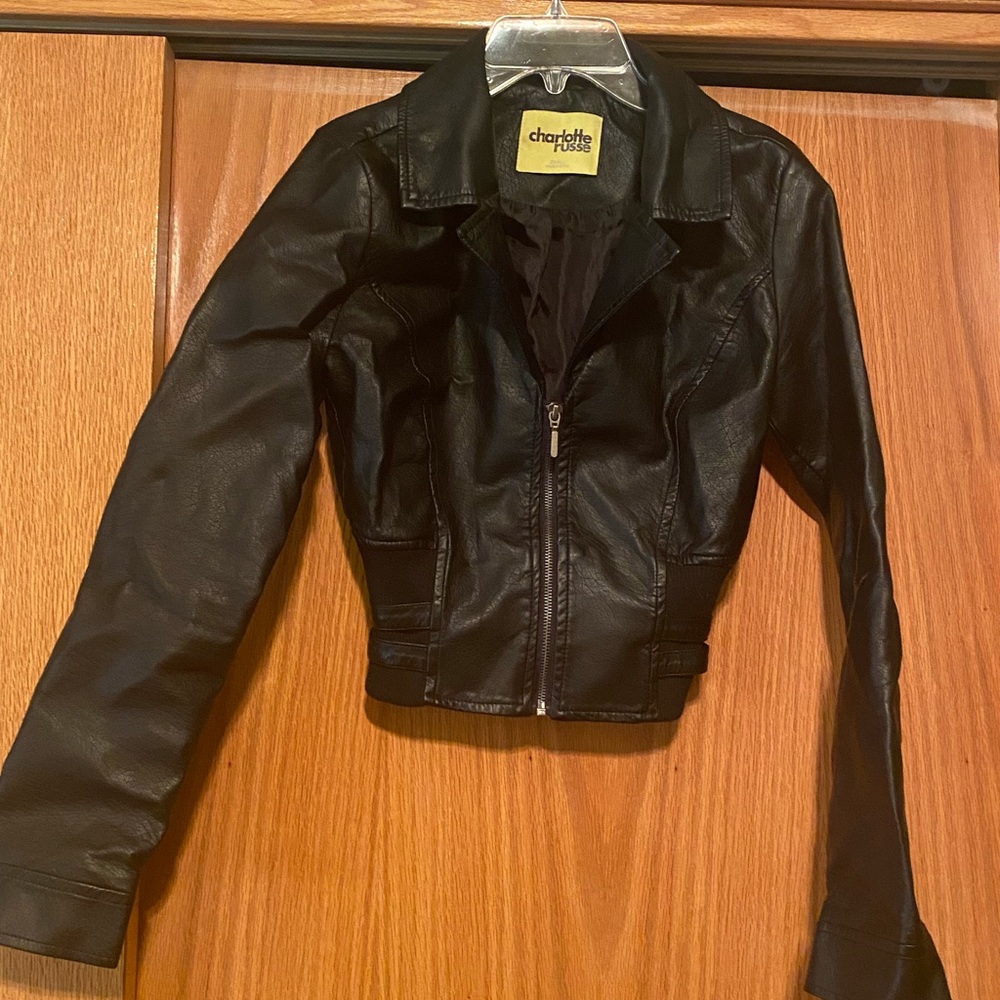 Cute short jacket fake leather